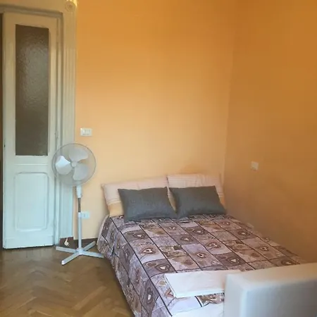 Stanza San Paolo Homestay *